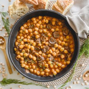 Garbanzos con champiñones y curry