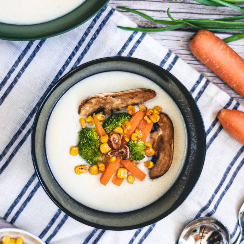 Crema de coliflor con verduras