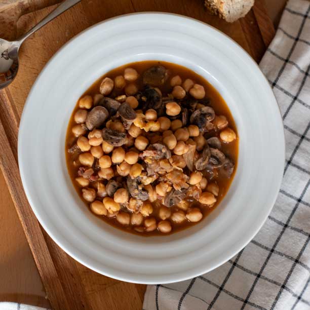 garbanzos-con-champiñones-receta-facil