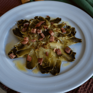 alcachofa en flor con jamon