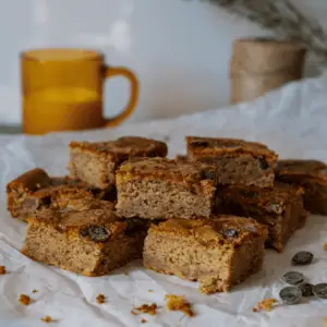 Bizcocho de plátano, chocolate y canela
