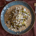 Crema de brócoli con champiñones jamón y huevo