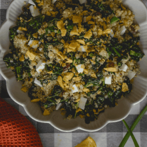 receta Quinoa con queso blanco, pasas, espinacas rehogadas y frutos secos