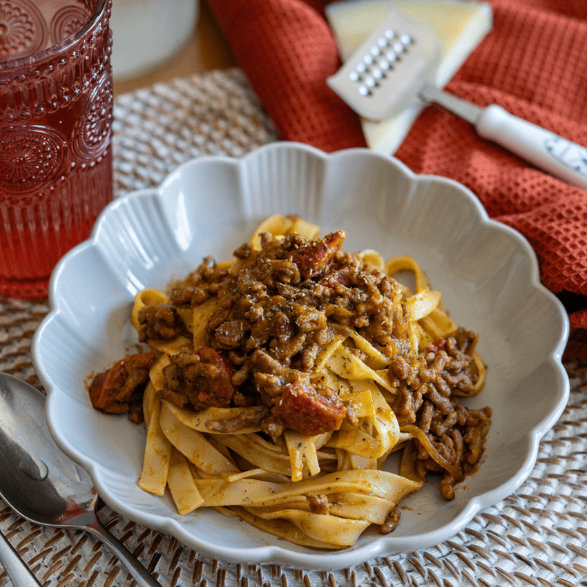 Espaguetis con carne y salsa de carrilleras