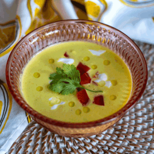 crema-fría-de-maíz-con-curry-receta-facil-y-rapida